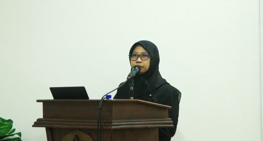 ANALISIS STRATEGI DAKWAH MAJELIS ILMU DAN DZIKIR AR-RAUDHAH, MUHAMMAD SYARIFUDDIN, RAIH GELAR DOKTOR STUDI ISLAM DI PASCASARJANA UIN WALISONGO