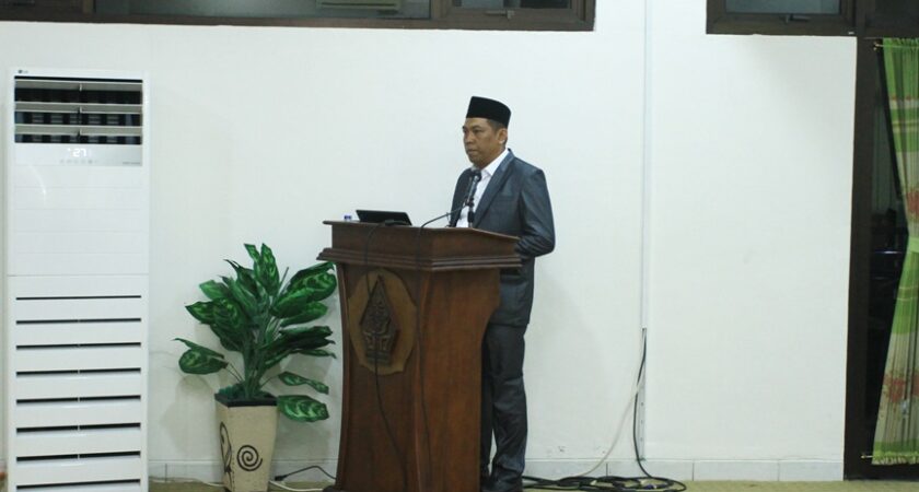 BAHAS PERILAKU POLITIK PENGURUS ISNU JAWA TENGAH TENTANG PILPRES 2024 DALAM PERSPEKTIF BEHAVIORALISME, INSAN MAHMUD RAIH GELAR DOKTOR KE 417 DARI UIN WALISONGO