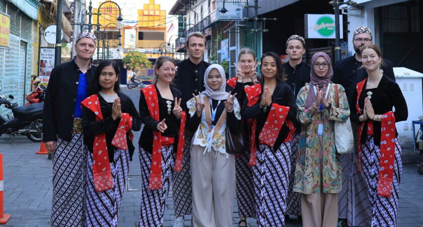 PASCASARJANA UIN WALISONGO DAN HUMBOLDT UNIVERSITY BERLIN SELENGGARAKAN VISITING STUDENT MELALUI KUNJUNGAN BUDAYA DAN AKADEMIK DI REMBANG